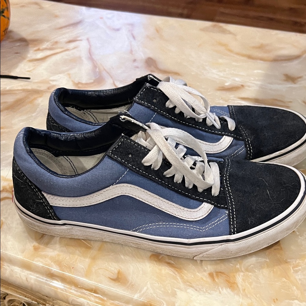 Vans Men's Black and Light Blue Sneakers